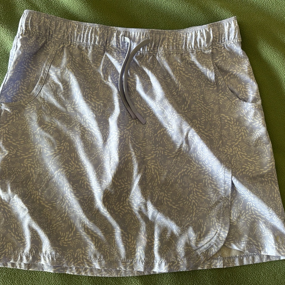 Women's Light Blue and White Wrap-Style Skort in Size L